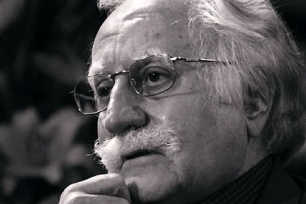 خالق هفت فرشته به سوی فردوس پر کشید