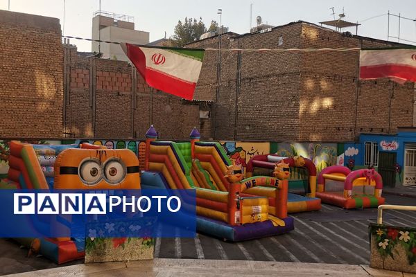 خانه کودک در مدرسه؛ تجربه‌ای نو برای دانش‌آموزان ورامینی 