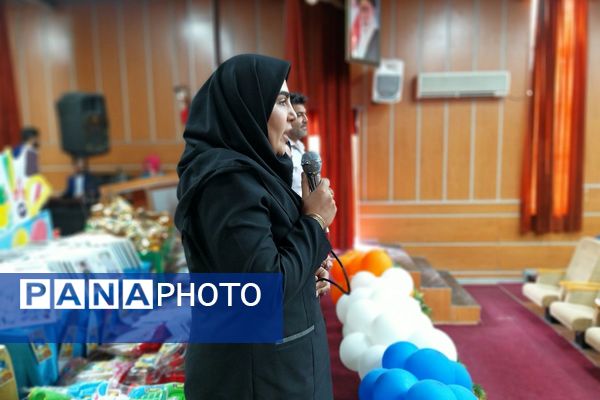 برگزاری جشن الفبای پسران دبستان شهدای غزه در کانون ملائک شهرستان قرچک با حضور گروه نمایشی روناک
