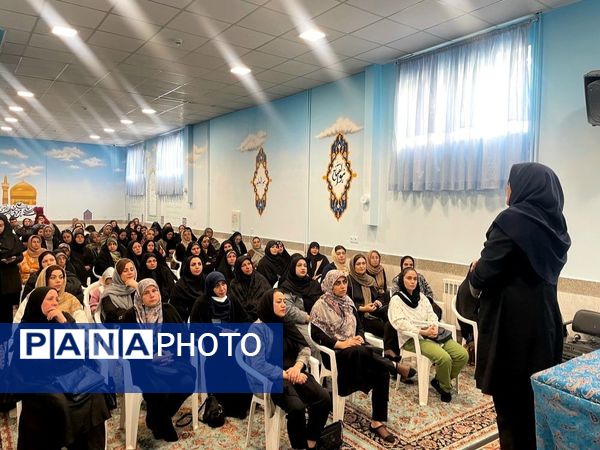 تشکیل انجمن اولیا و مربیان در دبیرستان حسن زاده اصفهانی 