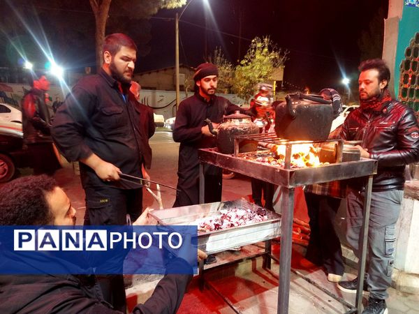 موکب هایی به عشق فاطمه (س) در کاشمر