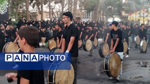 مراسم عزاداری عصر عاشورا در خلیل آباد 