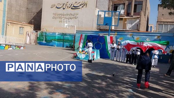 هیجان و نشاط در المپیاد درون مدرسه‌ای دبیرستان اخوان کریمی قم