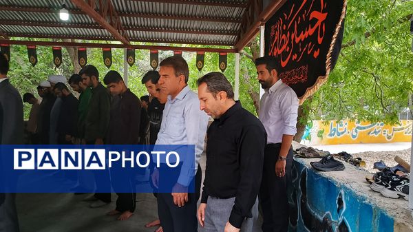 اقامه نماز دانش‌آموزی با حضور ۱۲۰ دانش‌آموز پسر در اردوگاه شهید بهشتی یاسوج