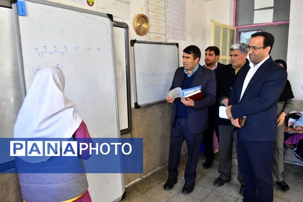 بازدید سرزده مدیرکل آموزش و پرورش کهگیلویه و بویراحمد از مدارس شاهد