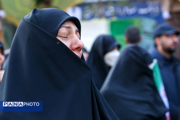 تشییع پیکر مطهر ۱۰۰ شهید گمنام