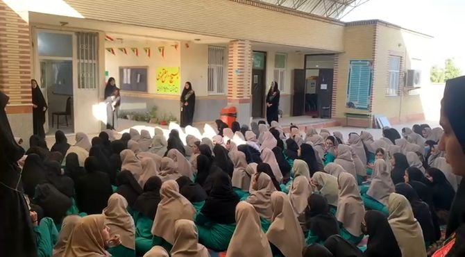 تجلیل از مقام حضرت زهرا(س) در آیین سوگوار فاطمی مدرسه زنده‌یاد رهبان