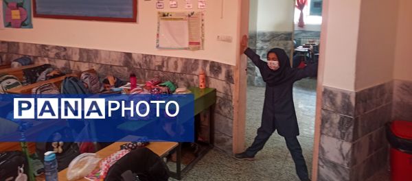 مانور زلزله در مدرسه مهندس رحمانی فرد مشهد