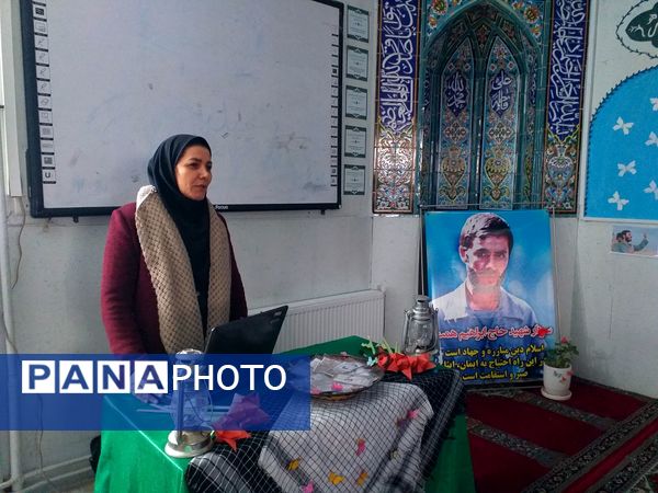 اجرای طرح لاله‌های روشن در دبیرستان شهید همت شهرستان ملارد 