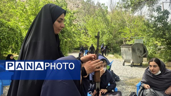 برگزاری اردوی عملی درس آمادگی دفاعی دانش‌آموزان در اردوگاه پنجعلی شازند