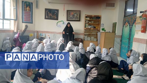 روایتگری زندگی  شهدا از زبان خواهر شهید محرابی دبستان میثاق ناحیه سه