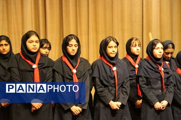 همایش فرزندان انقلاب «نسل انتظار» در فرهنگسرای بزرگ شهرکرد