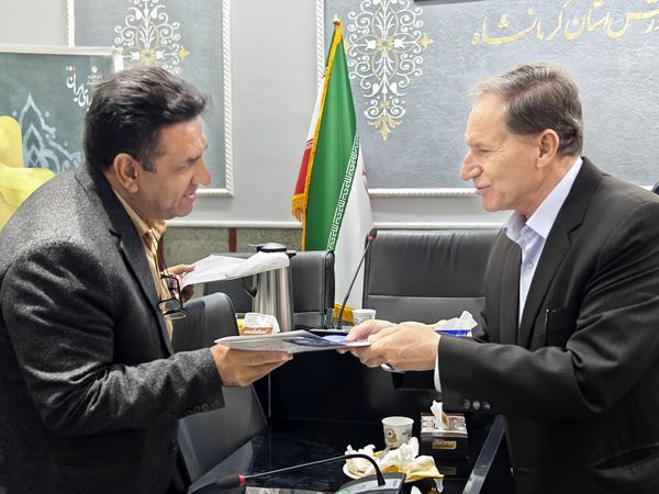 نشست خبری مدیرکل آموزش و پرورش استان کرمانشاه با اصحاب رسانه 