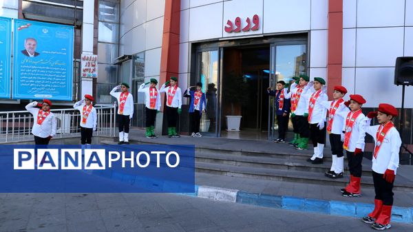 جلسه جمع‌بندی سفر اعضای کمیسیون آموزش مجلس به استان با حضور وزیر آموزش و پرورش 