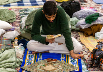 آیین معنوی اعتکاف در حرم مطهر رضوی- ۱