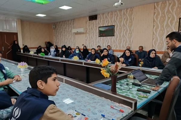 جلسه توجیهی آموزشی دانش‌آموز خبرنگاران پانا ناحیه یک یزد