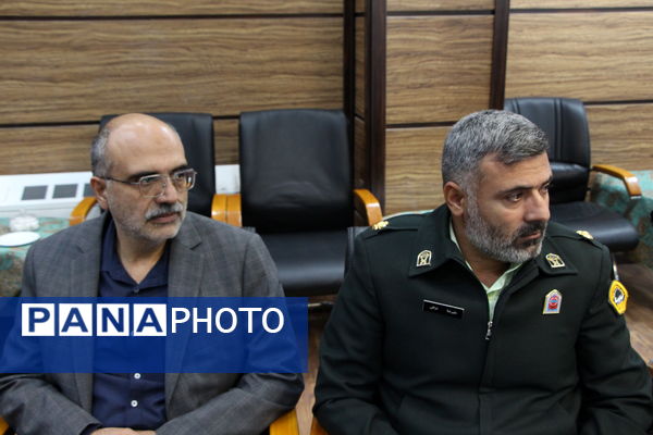 نشست مانور زلزله در فرمانداری یزد