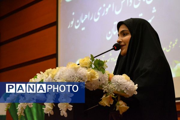 بدرقه دانش‌آموزان بهارستانی به راهیان‌نور