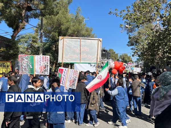 راهپیمایی سیزدهم آبان ماه در شهرستان خلیل آباد 