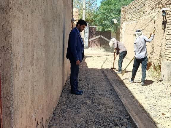 فدافن در مسیر آبادانی