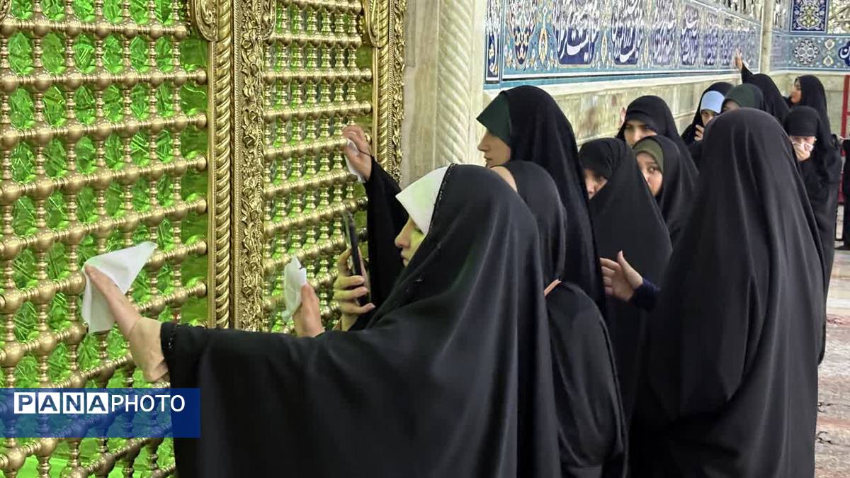 آیین غبارروبی حرم حضرت معصومه(س) با حضور بانوان طلبه