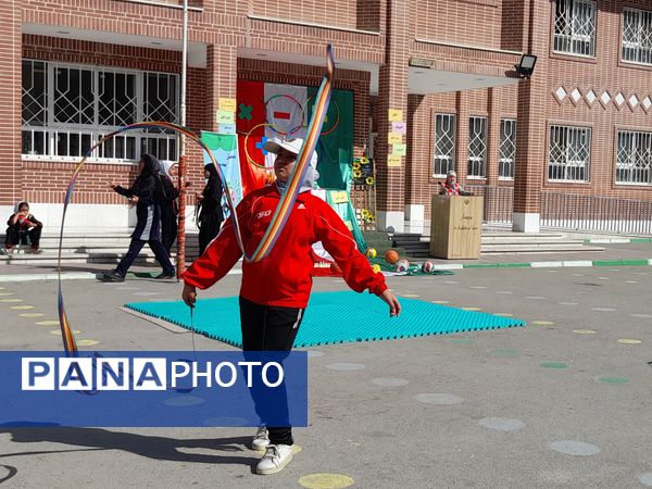 نشاط المپیاد درون مدرسه ای در دبستان پورشهریاری
