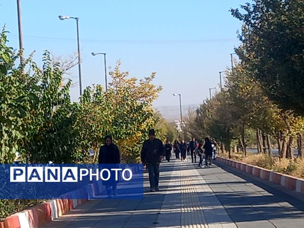 همایش پیاده‌روی خانوادگی در منطقه گردشگری سیاسرد بروجن