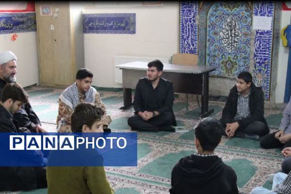 جلسه شورای محوری بسیج دانش‌آموزی در مدرسه علوی 2 شهرستان قدس