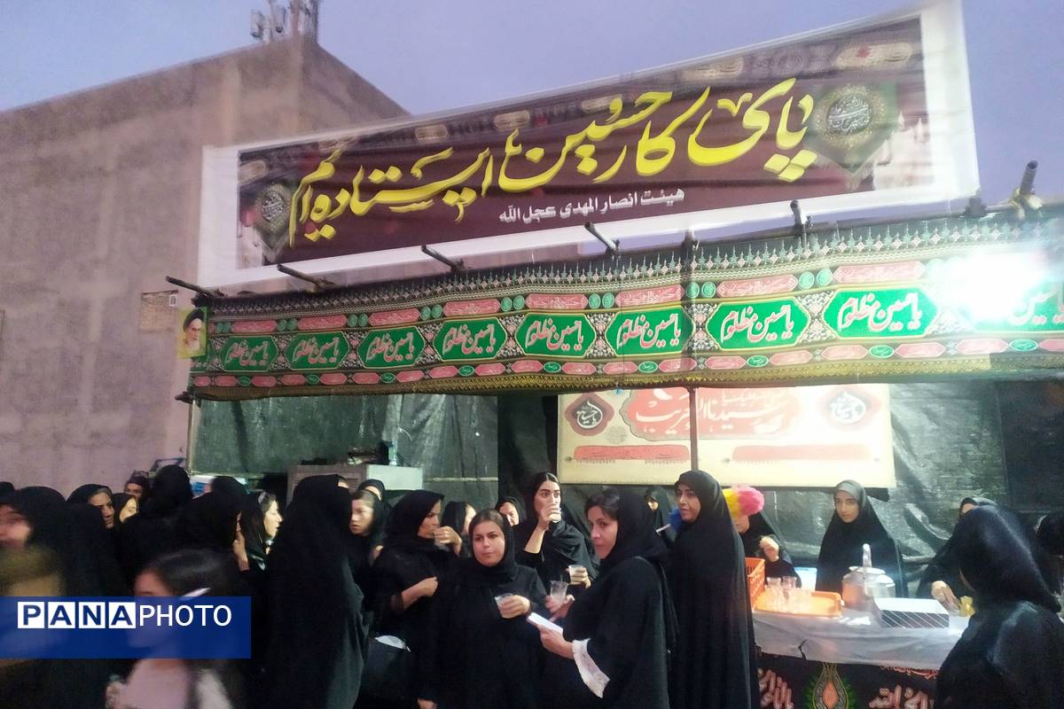 ندای لبیک یا حسین در روز عاشورا