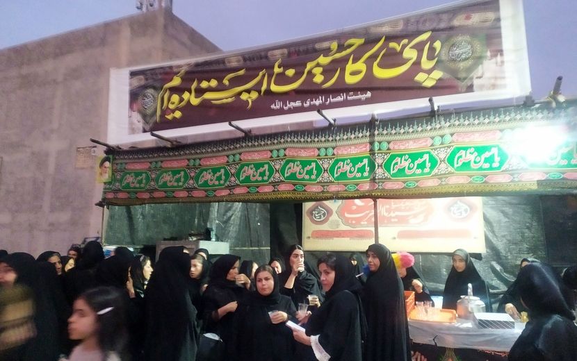 ندای لبیک یا حسین در روز عاشورا 