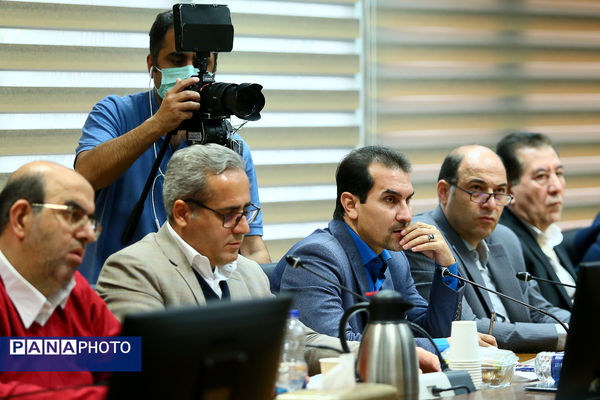 نشست صمیمانه وزیر آموزش و پرورش با مدیران مدارس