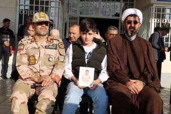 بدرقه پدرانه فرزندان شهدای مرزبانی اردبیل به مدرسه