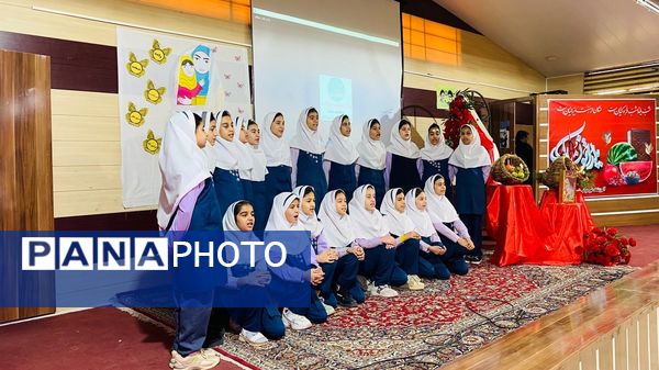 جشن صمیمانه شب یلدا  مدرسه شهید ابراهیمی باخرز