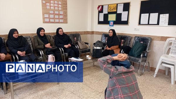 بیست و هفتمین مانور زلزله و ایمنی با شعار "مدرسه ایمن جامعه تاب آور " در دبستان پیام۲ ناحیه یک 