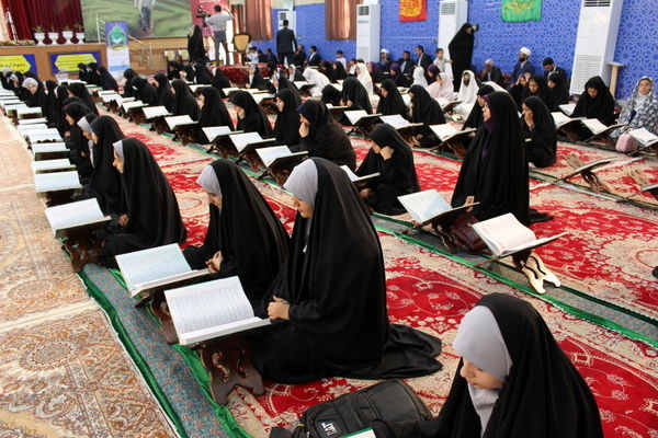 بزرگترین محفل انس با قرآن کریم دانش‌آموزان جهان اسلام در بوشهر/ فیلم