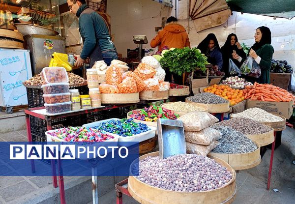 حال و هوای بازارهای کاشمر در آستانه شب یلدا