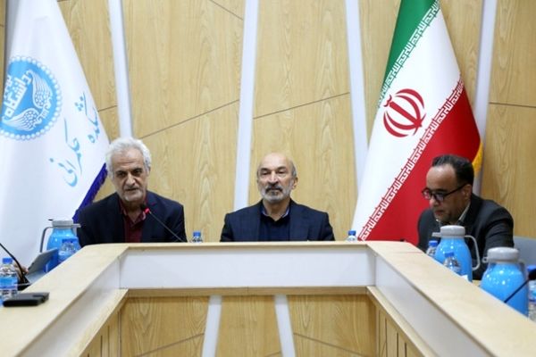 دلیل عدم تأثیرگذاری دانشگاه‌ها در حکمرانی کشور، احساس بی‌نیازی دولتمردان است
