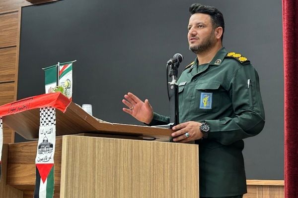  یاوران ولایت، یاران انقلاب