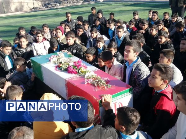 شهید گمنام، میهمان ویژه مدارس شهرستان خاتم شد