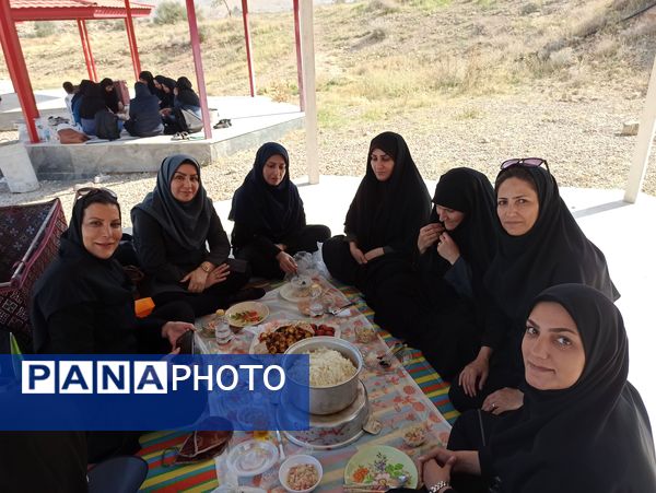 اردوی تشکیلاتی مربیان پیشتازان در اردوگاه امام خمینی(ره) شیراز 