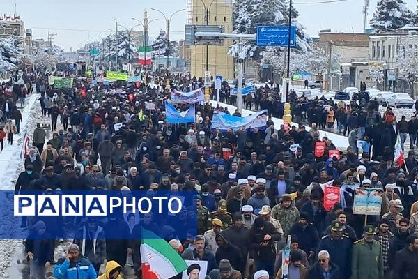 سرمای زمستان با حضور پرشور مردم تربت جام گرم شد