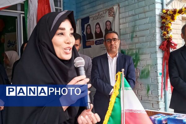  مراسم نواخته شدن زنگ پژوهش در فرزانگان قدس