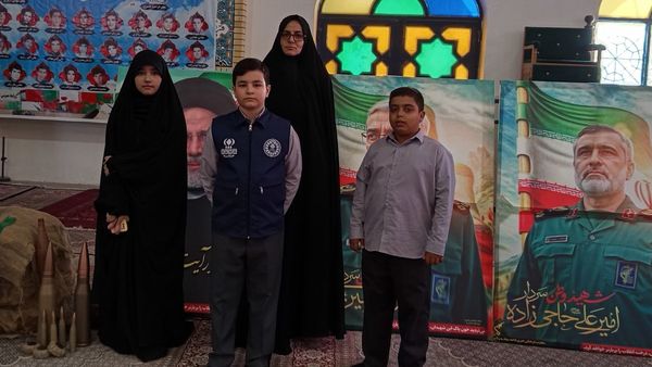 تجدید میثاق نسل آینده با شهدای دیروز در مسجد جامع شادمهر