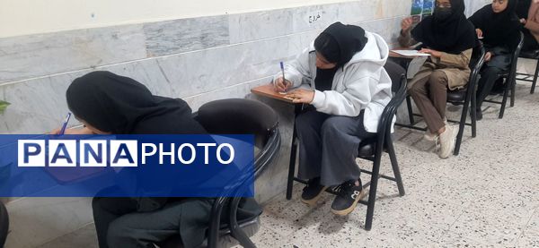 حوزه امتحانی در دبیرستان نمونه شهید محمدی پور خلیل آباد 