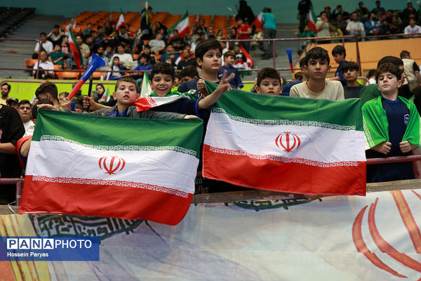 جشن قهرمانی تیم‌های ملی کشتی آزاد و فرنگی ایران