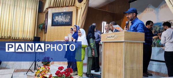 آیین تجلیل از برگزیدگان مسابقات قرآن عترت نماز در شیروان