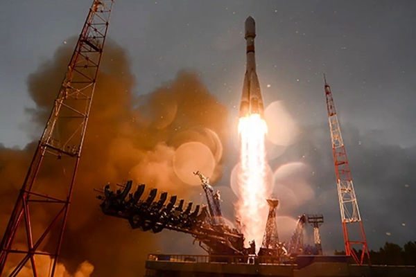 پرتاب همزمان سه ماهواره بومی، نماد خودباوری ملی است