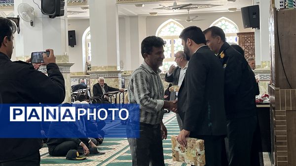 تکریم مادران و همسران شهدا و تجلیل از برگزیدگان مسابقات در نماز جمعه اشکذر 