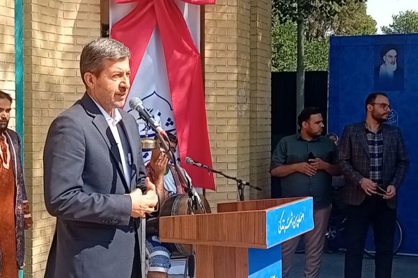 اصفهان ظرفیت تبدیل‌شدن به قاب گردشگری ایران و جهان را دارد