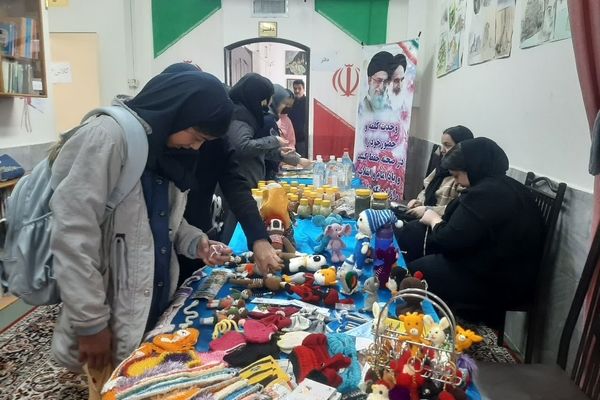 برپایی بازارچه مشاغل خانگی در کانون امید انقلاب